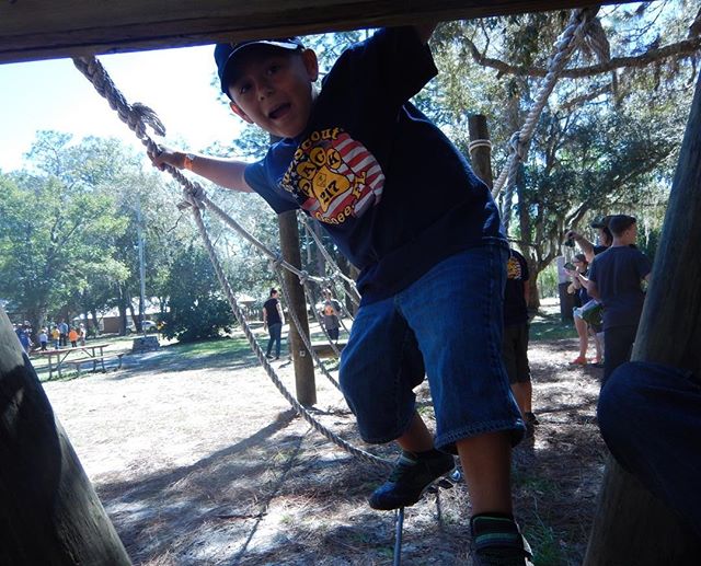 camplanoche's tweet photo. #Repost Have you ever been to one of our Cub Weekends? 📷: @_t_r_o_u_b_l_e_x3 #lanoche17 #summercamp #nature #monkeybridge #cubscouts https://t.co/tZoZMajLKe