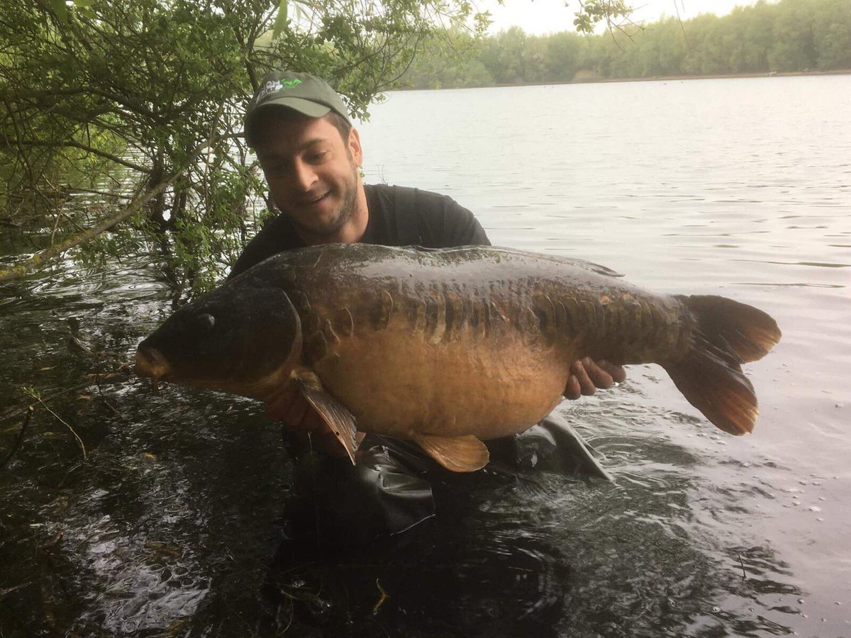 Venom Baits Charlie Shipman with The Quarry Linear!!What a fish!!The Maple Nut doing the damage again!!!#carpfishing