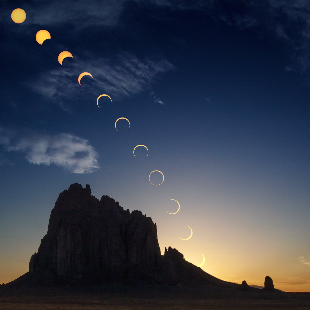 We're in love with lunar...#Ps_Lunar, that is. *Moon* over Russell Brown's skyward shots: bit.ly/2cDvGM0