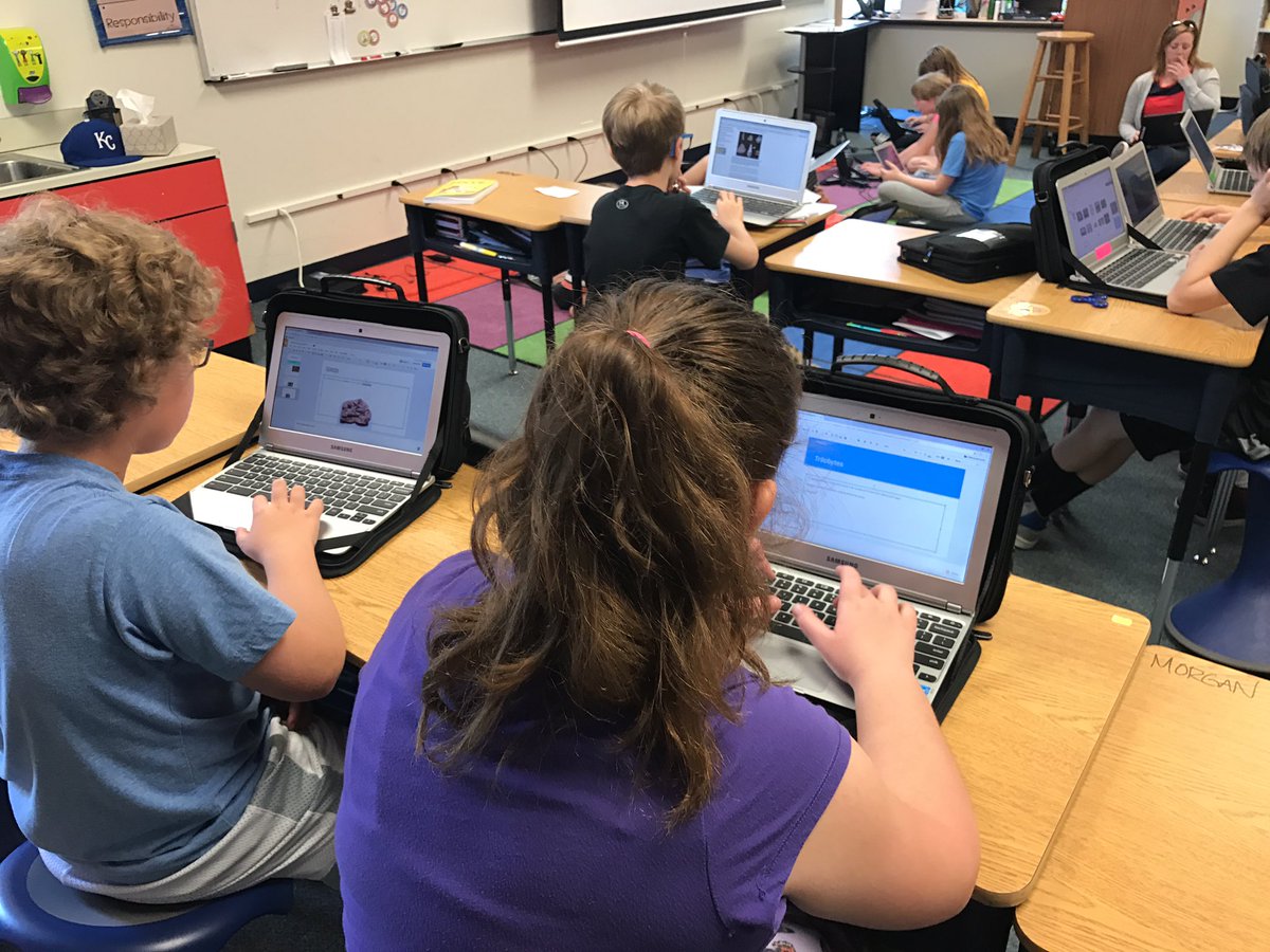 MrFarleyAD's tweet photo. Researching types of Missouri fossils as part of our rocks and soul unit! 4F are becoming trilobite and crinoid experts! #lpsad #lpsleads https://t.co/blOjnjFmqs