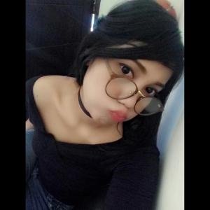 OMG! Kamu harus melihat ini. #BIGOLIVE > kelaperann  😂.  
web.live.bigo.sg/2202811210_175…