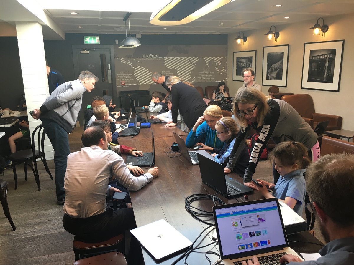 ddlcoderdojo's tweet image. We're getting started in @StarbucksIE any minute now! 🖥
@CoderDojo @CoderDalkey @CCoderdojo @MSDublinDojo @SandraMaguire #coderdojo
