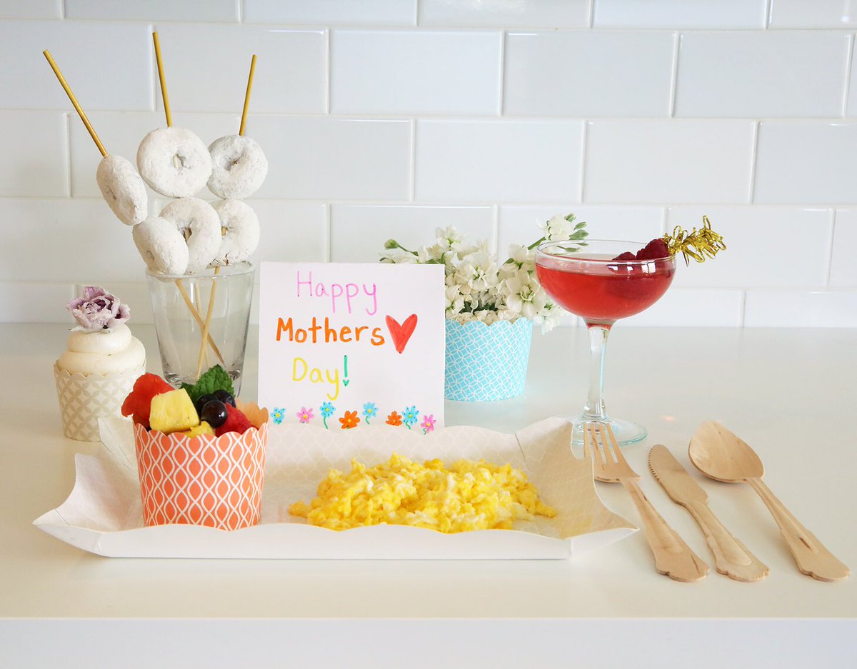 simply_baked_'s tweet photo. Need a last minute #mothersdaygift?  Shop 20% off our Spring Collection.  Code: MOTHERSDAY. https://t.co/sUj6oD251A https://t.co/iSY8OuiyfI