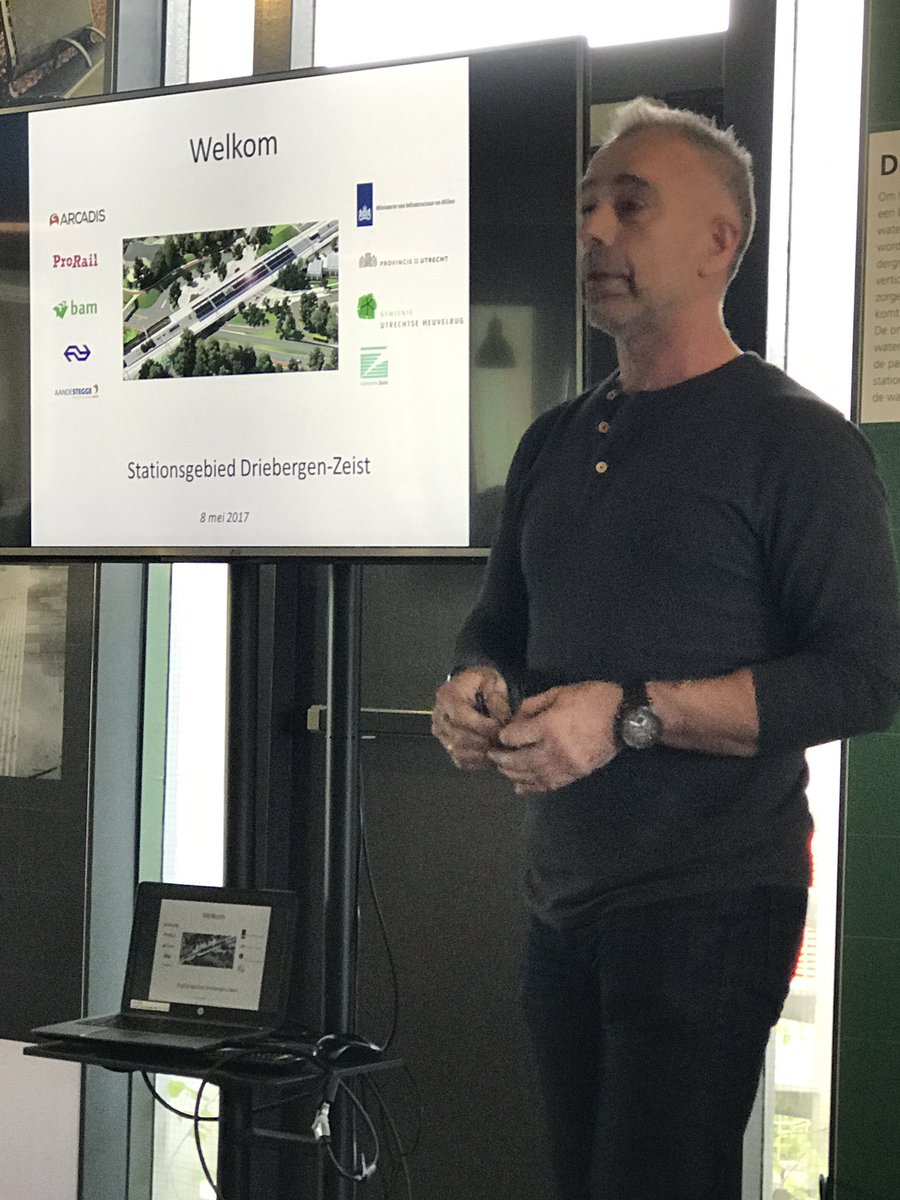 hveldhuizen's tweet photo. #Raadsinformatieavond voor UH en Zeist met als onderwerp bouw #NSstation, #P&R, #Busremise en overdekte #Fietsstalling https://t.co/HiekqF6toF