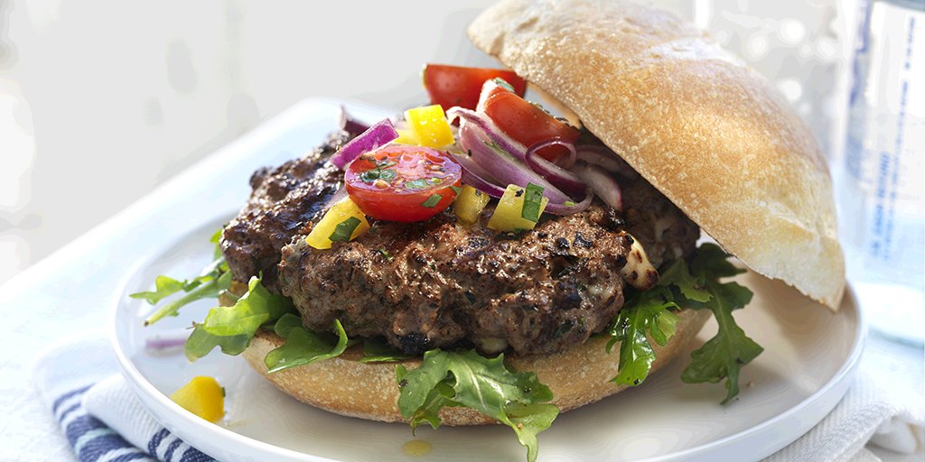 CanadaBeefInc's tweet photo. Yes, please! Give your tastebuds a mouthwatering meal with our Bacon Infused Cheeseburgers. https://t.co/MjJQ0vKKyJ #loveCDNbeef https://t.co/98F824xwtv