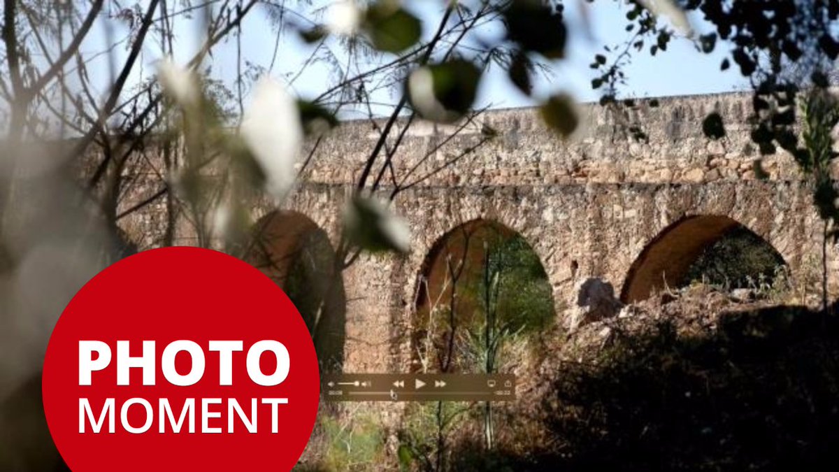 photojoseph's tweet image. Let's see some clips from PhotoJoseph's use of the @edelkrone  #SliderONE and #MotionModule, from Oaxaca, Mexico! youtu.be/xqRQVgcKSqM