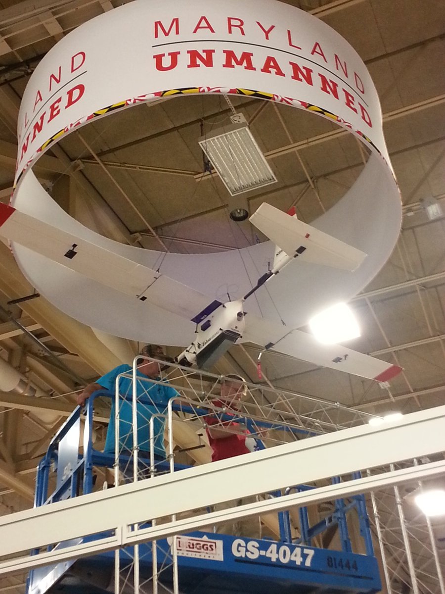 UMD_UROC's tweet image. The engineering never stops! Almost ready to open Maryland Unmanned booth 2440 @AUVSIshow @FAANews @MDBiz