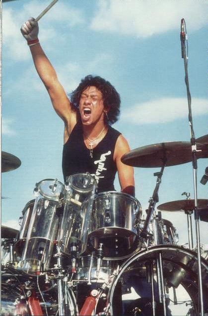 Happy 64th Birthday to the legend that is Alex Van Halen!! 