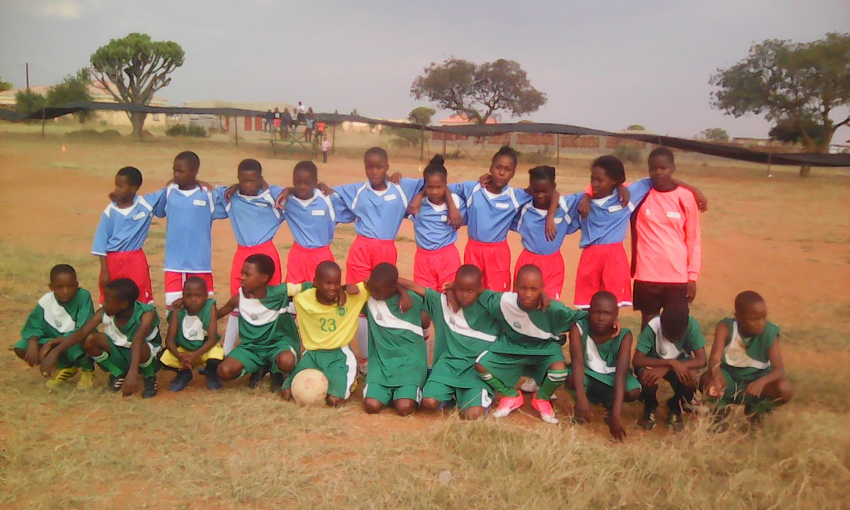 MoletjieSports's tweet photo. U/13 Ladies soccer
Preparations for the provincial tournamnt #RuralSportDevelopmentProgramme, our girls are ready to play against Sekhukhune https://t.co/3DvpSZ22Sd