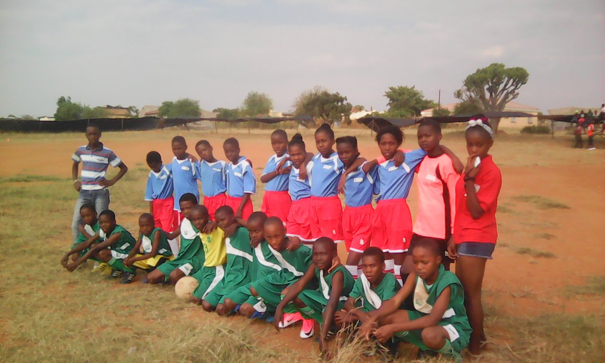MoletjieSports's tweet photo. U/13 Ladies soccer
Preparations for the provincial tournamnt #RuralSportDevelopmentProgramme, our girls are ready to play against Sekhukhune https://t.co/3DvpSZ22Sd