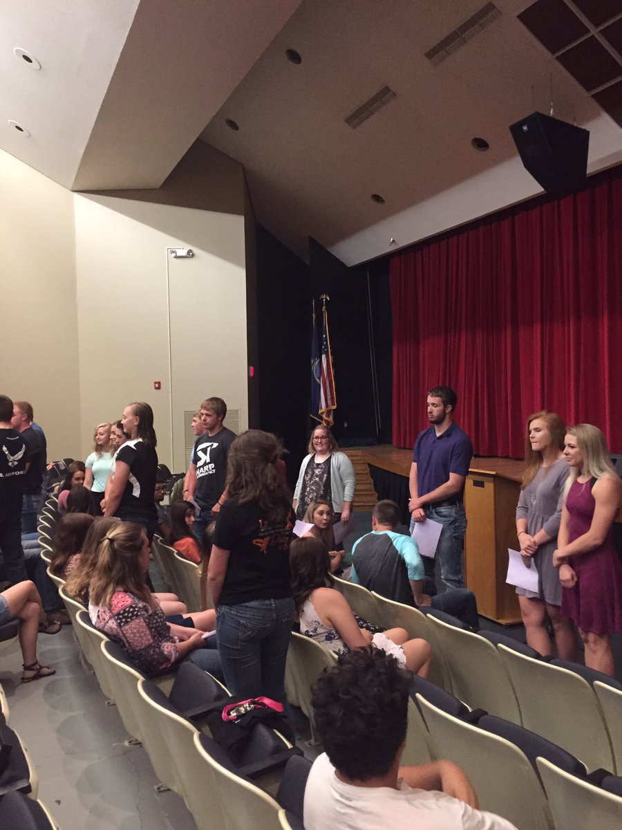 kelatwork's tweet photo. Honor roll students at @USD482Dighton! https://t.co/bPtltOVGvR