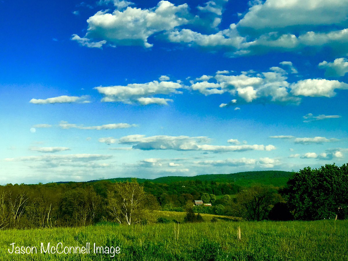 Jason_T_McC's tweet photo. This will be our view once our new house is built!! #countryliving #countrylife #blessed #backinpa #thedale https://t.co/fwxhm2c8BD