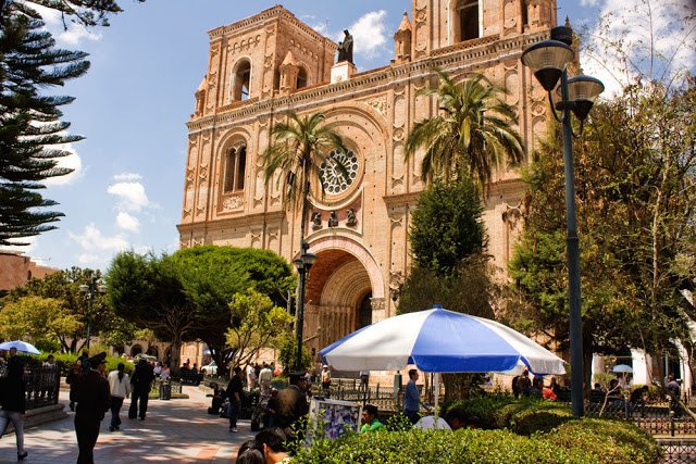 LifeTurist's tweet photo. 5⃣Lastarria-Santiago de Chile
6⃣Valparaíso, Chile
7⃣Santa Ana de los Ríos de Cuenca, Ecuador
8⃣San Miguel de Allende-México https://t.co/bEDUZjo2Rz