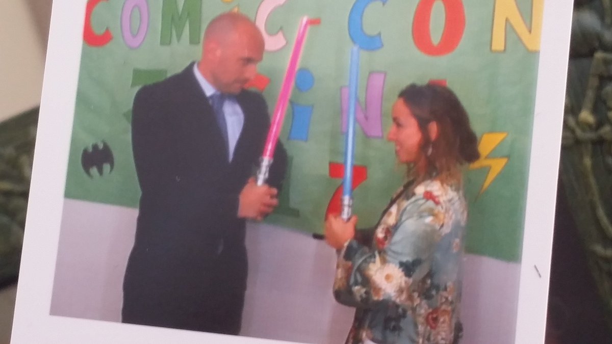 motenai's tweet image. En una improvisada Comic Con, dos Jedi con mucho estilo... @Istrith