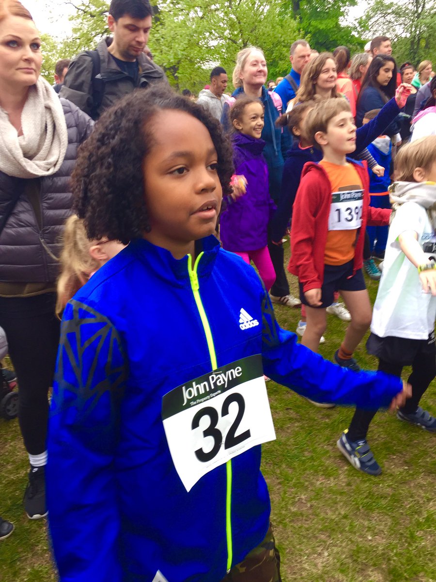 Oxicute's tweet photo. @gbchospice Jerome did it again, 4th marathon! £518.25 go to #GreenwichandBexleyCommunityHospice Thank you all. ❤️❤️❤️ #MiniMarathon2017 https://t.co/F872kKDSNm