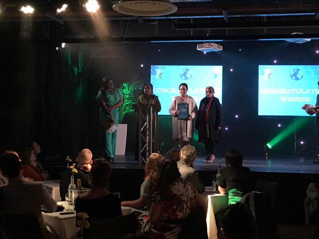 Shef_Volunteer's tweet photo. Congrats to Roshni Sheffield Asian Women's Resource Centre for winning Voluntary Organisation of the Year! #WeAeOne https://t.co/OuZ6TdkZaQ