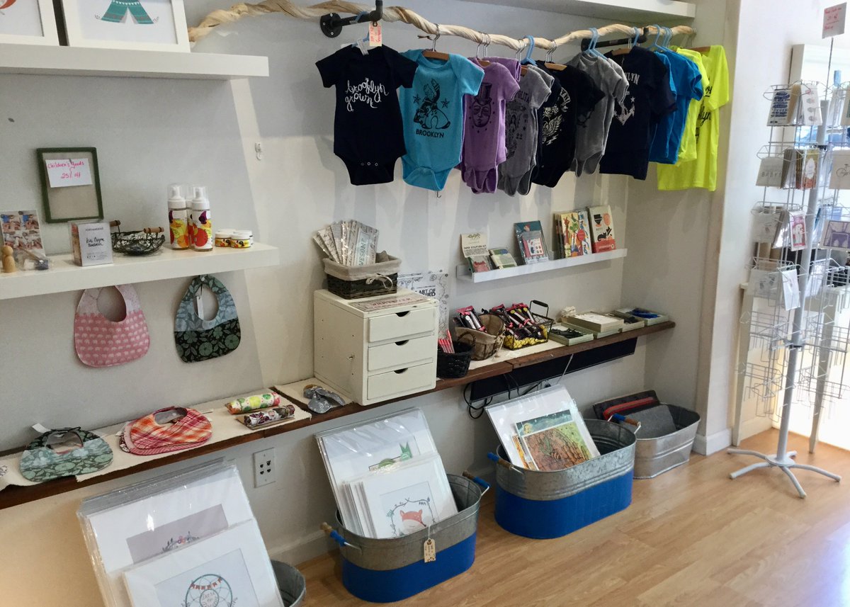 lab_bk's tweet photo. Only one week left until we close our doors for good! Come shop our 25% off closing sale 💗 #labbk #sale #greenpoint https://t.co/bsnieHC7LW