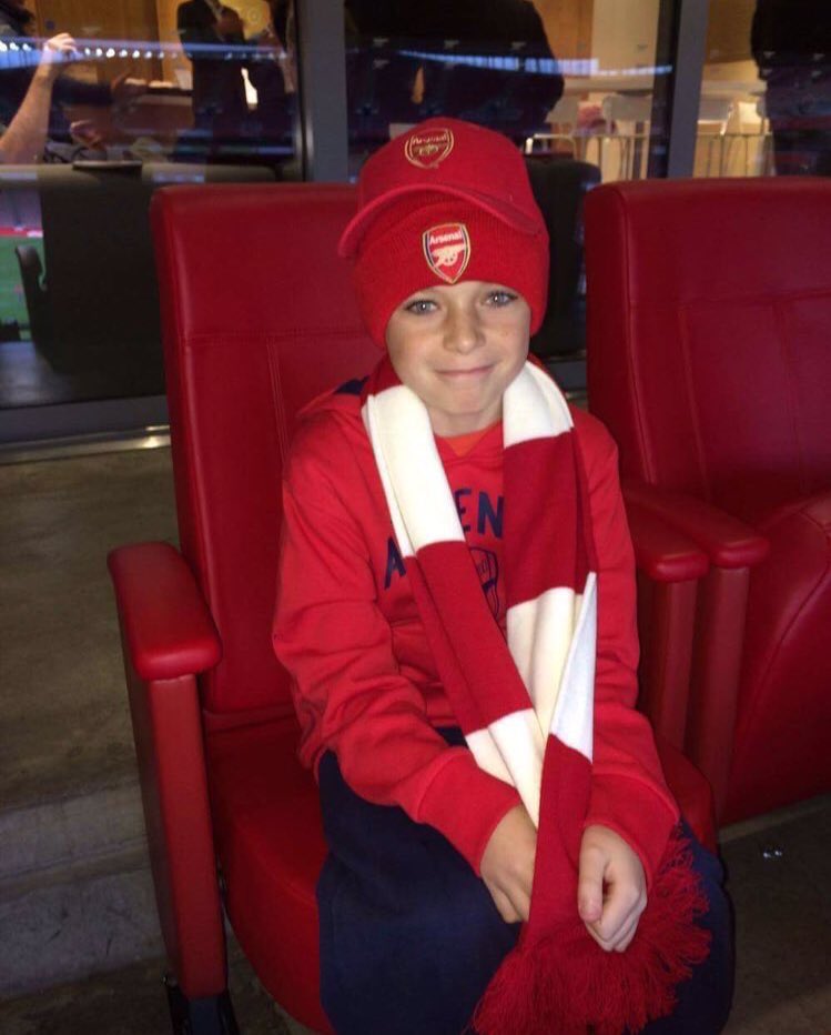 MrDtAFC's tweet photo. This is one time we really need you to assist us @MesutOzil1088 @myshiningstaruk @ArsenalFanTV, no matter who you support please RT to help! https://t.co/xclaINkK7s