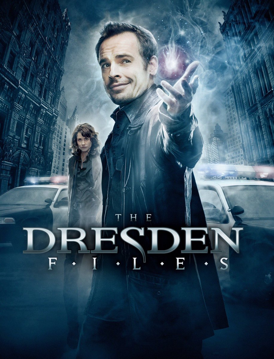DragonCon's tweet photo. Before he was Det. Lance, he was Harry Dresden. Now, he's the next #GuestAnnoumcement for #DragonCon2017! Welcome @PaulBlackthorne! https://t.co/7ErF5anosa