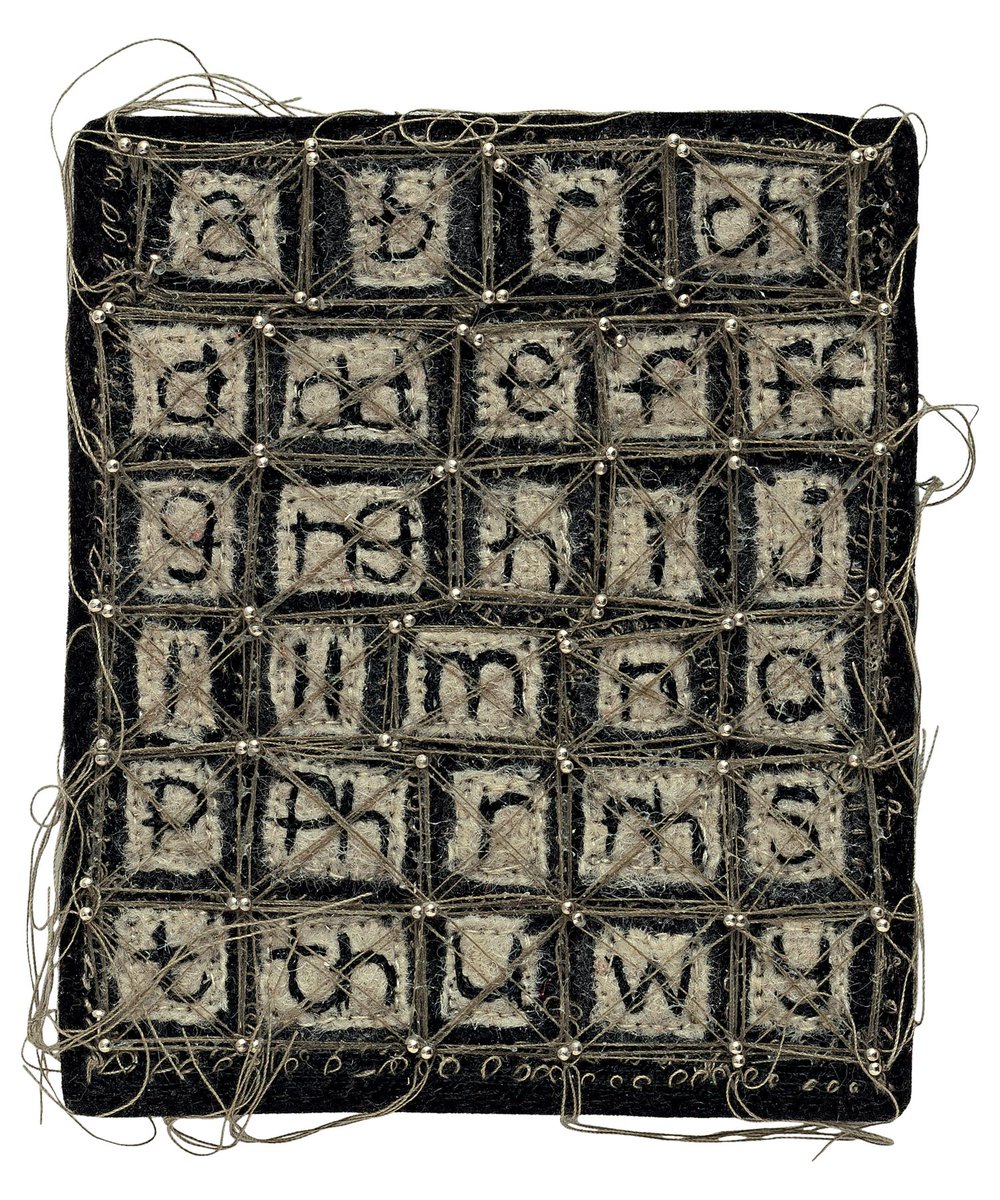 bobacollection's tweet photo. Here's @ruthharriesfibr alphabet from the #WelshCollection @imago_mundi_art https://t.co/BPS2mf0kgT #stitch #thread #fibre https://t.co/cL1AizUFEQ
