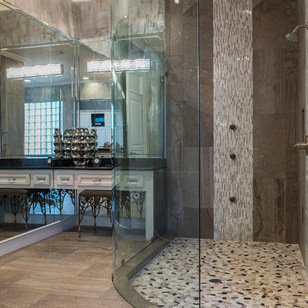 Mainland_Stone's tweet photo. This shower can be described with one word "EXQUISITE" https://t.co/6gBc0ZZ12U