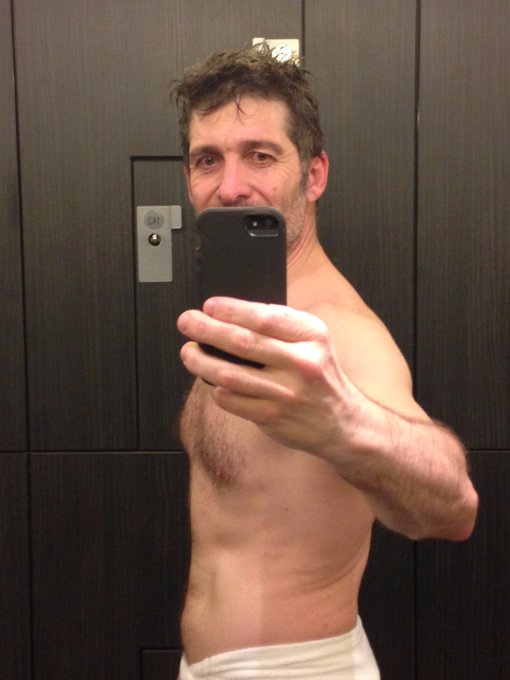 Buenas noches...esta noche en mi sala...https://t.co/sAAQdb4ccG https://t.co/c5zpiWbDC3<a href="/tag/goodmorning"class="tags"><span>#goodmorning</span></a>