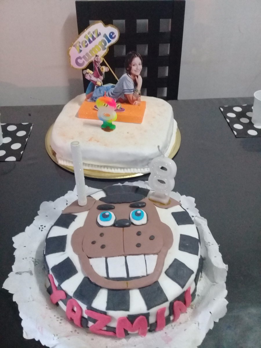 PrioreSheila's tweet photo. Feliz cumpleaños hermanita! Estás enorme 😄 https://t.co/asy3Ct44b1