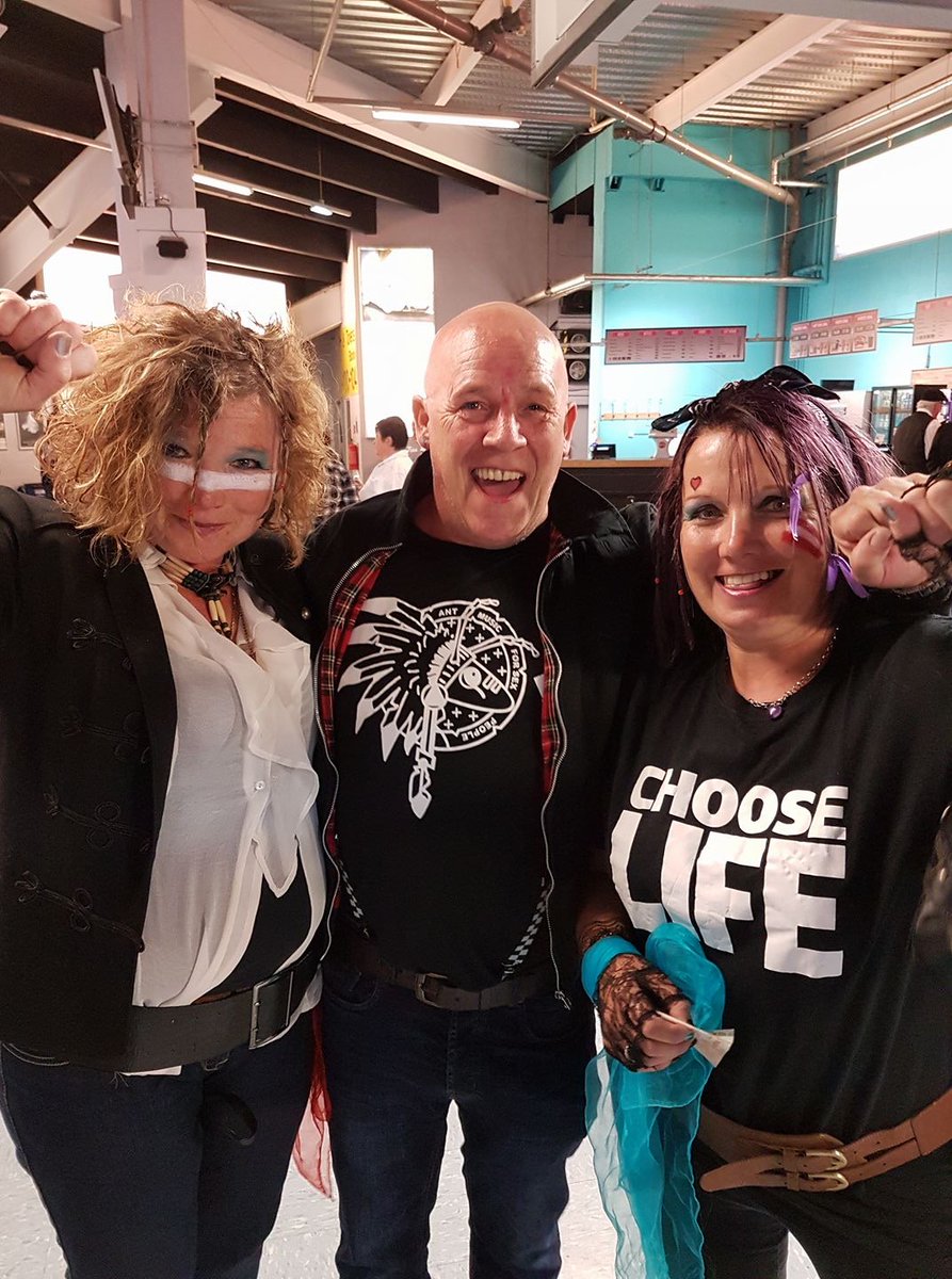 lennysmam's tweet photo. Amazing Night in Newcastle @adamaofficial https://t.co/xImDgPOh41