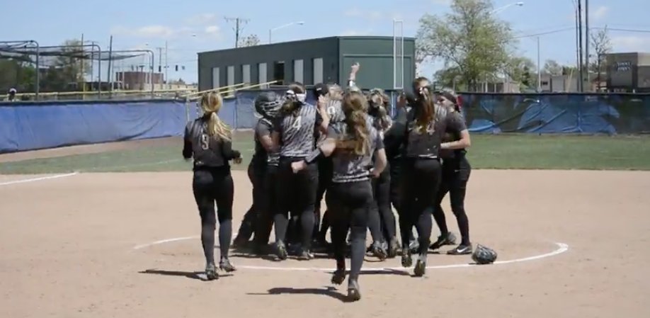 paydar's tweet photo. .@IUPUISoftball knocked it #outofthepark w/ @IUPUI's 1st regular season @thesummitleague championship! @iupuijaguars https://t.co/Q2J9gSB2a1 https://t.co/7VG7IypYDv