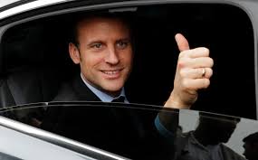 MarcTouati's tweet photo. La #propagande pro-#Macron dans les médias commence à devenir flippante A croire que ceux qui oseront encore le critiquer finiront au goulag https://t.co/B925NWPucx