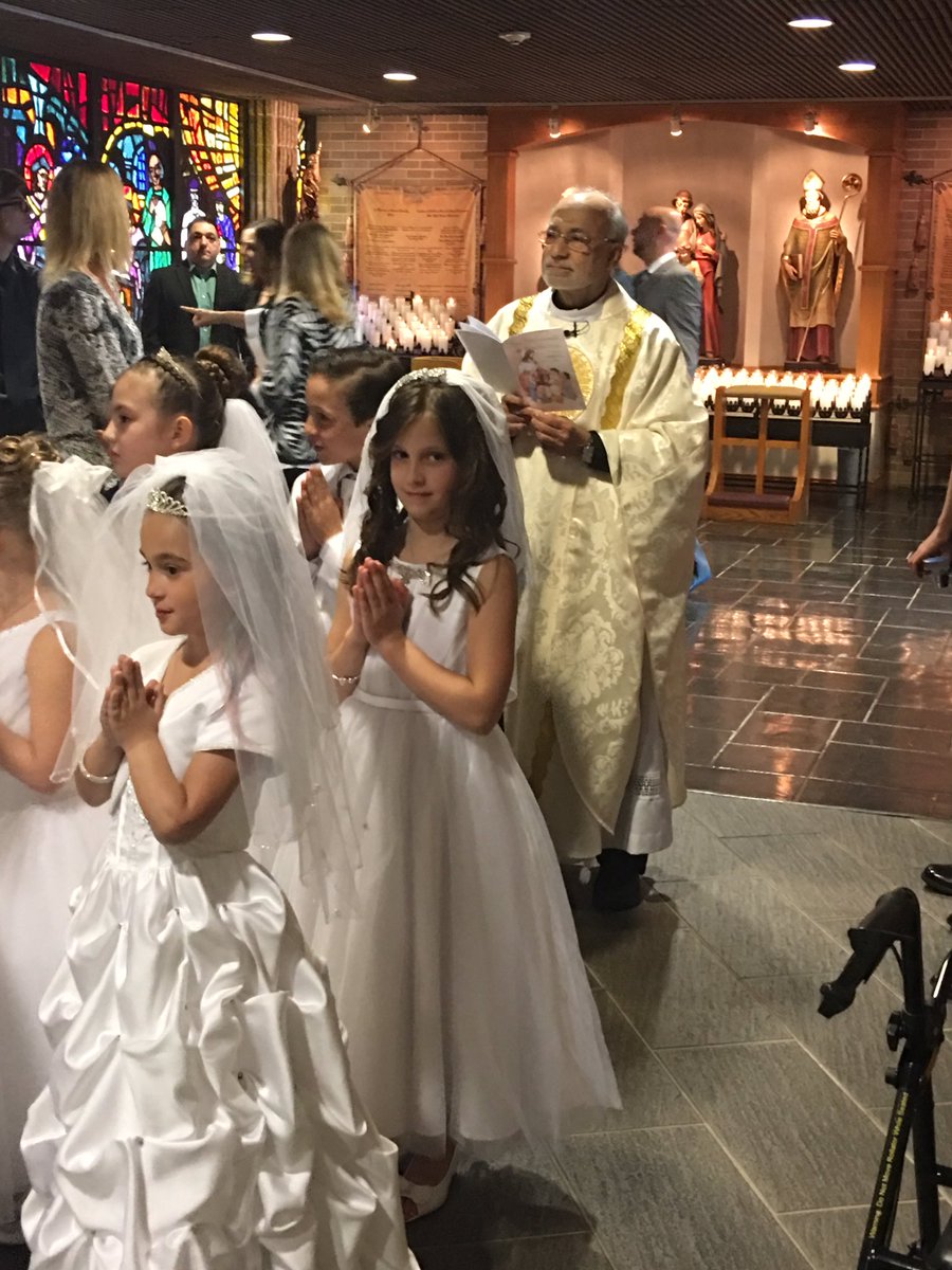 DLeePE24's tweet photo. My Daughter's Holy Communion!!! https://t.co/0HbUPWLzEv