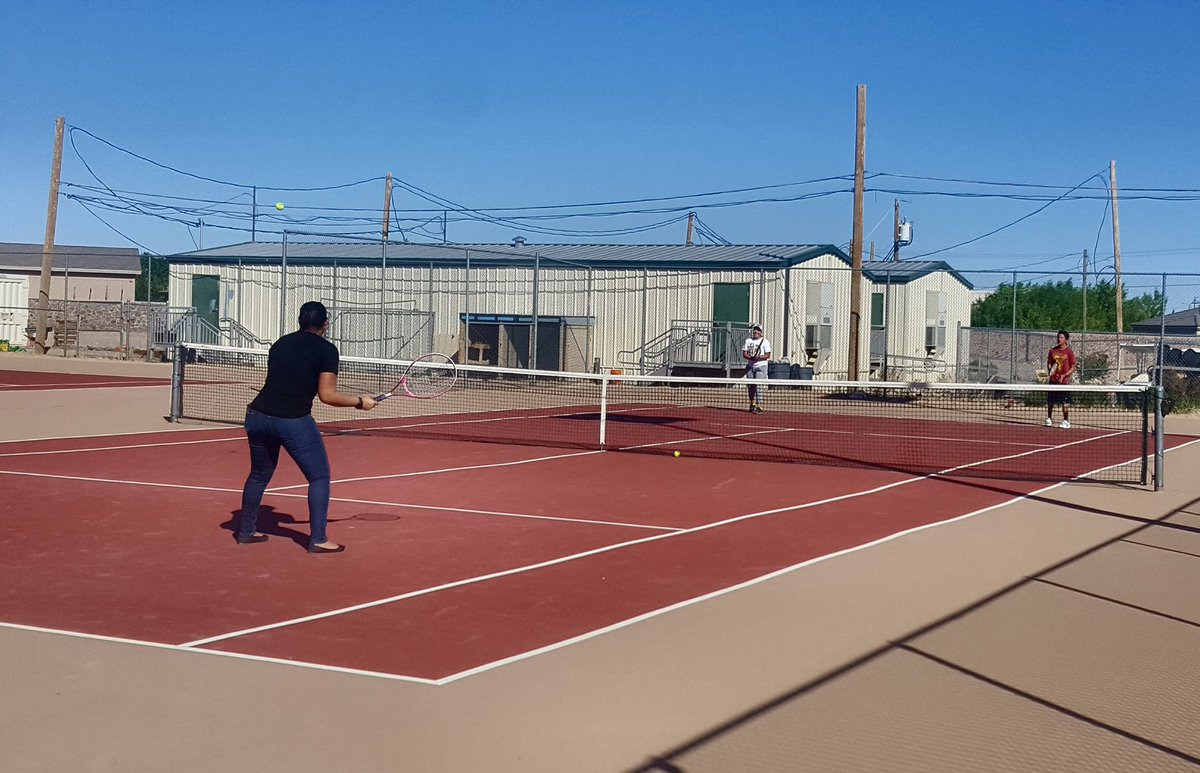 Tennis students and their teachers practice before their tennis tournament tomorrow. #AztecEmpire  #TeamSISD