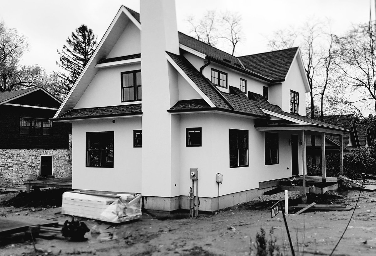 CBGBuilds's tweet photo. Just needs....sunlight, grass and new neighbours! #elora https://t.co/7fDOy656Ah