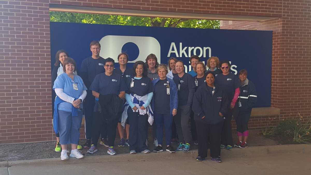 .<a href="/AkronChildrens/">Akron Children's</a> nurses help celebrate #NursesWeek2017 with a 5k through downtown #Akron #fitnursefriday5k