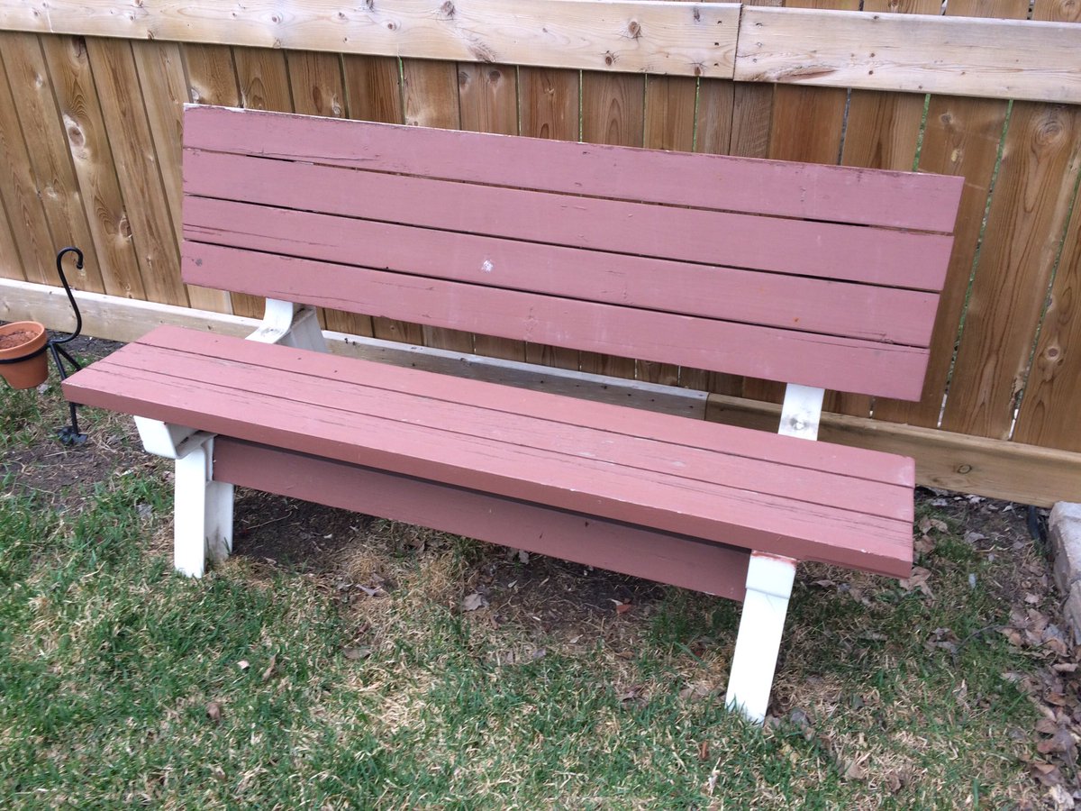 kifehr's tweet image. A touch of paint and this garage sale pick up looks sharp! #gardening #backyardupgrades #gardenchat #fixerupper #yeg