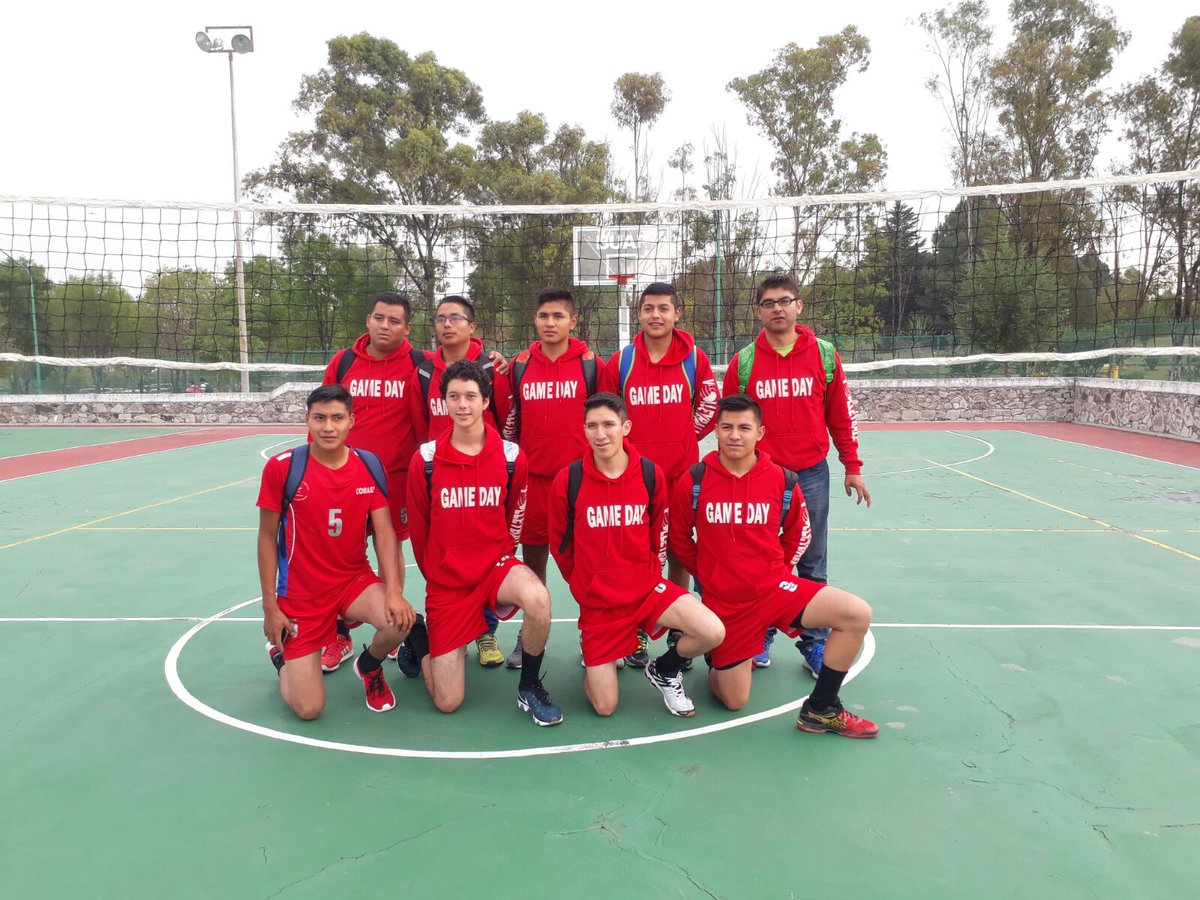 cobaep's tweet image. Les presentamos al Equipo de Voleibol varonil del @Cobaep #Plantel19 #Acatzingo en su primer juego en #CONADEMS Estatal 2017 @Cobaep_P19