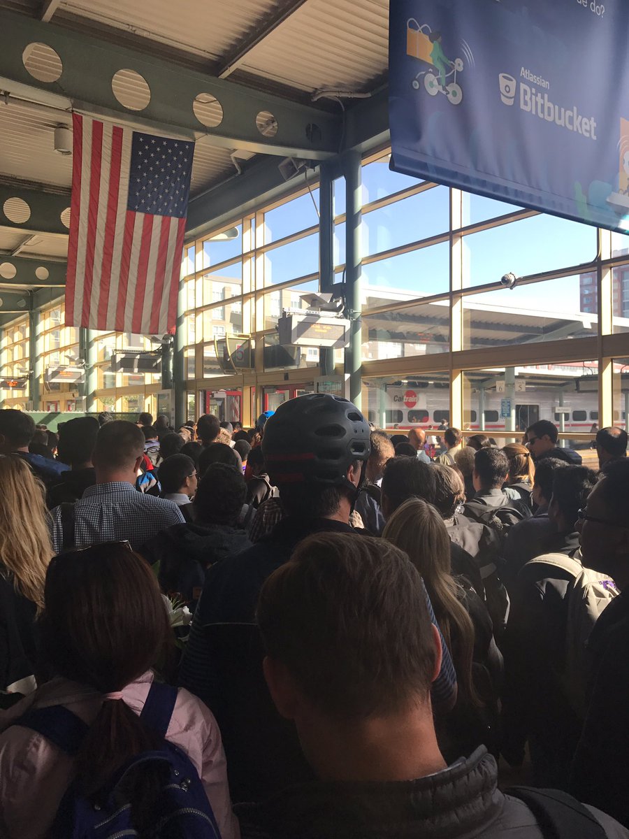 fatvet80's tweet photo. Hey @Caltrain how about you have people direct traffic a bit. Nobody knows what the eff is going on. #clustereff https://t.co/Flty8kv3U9