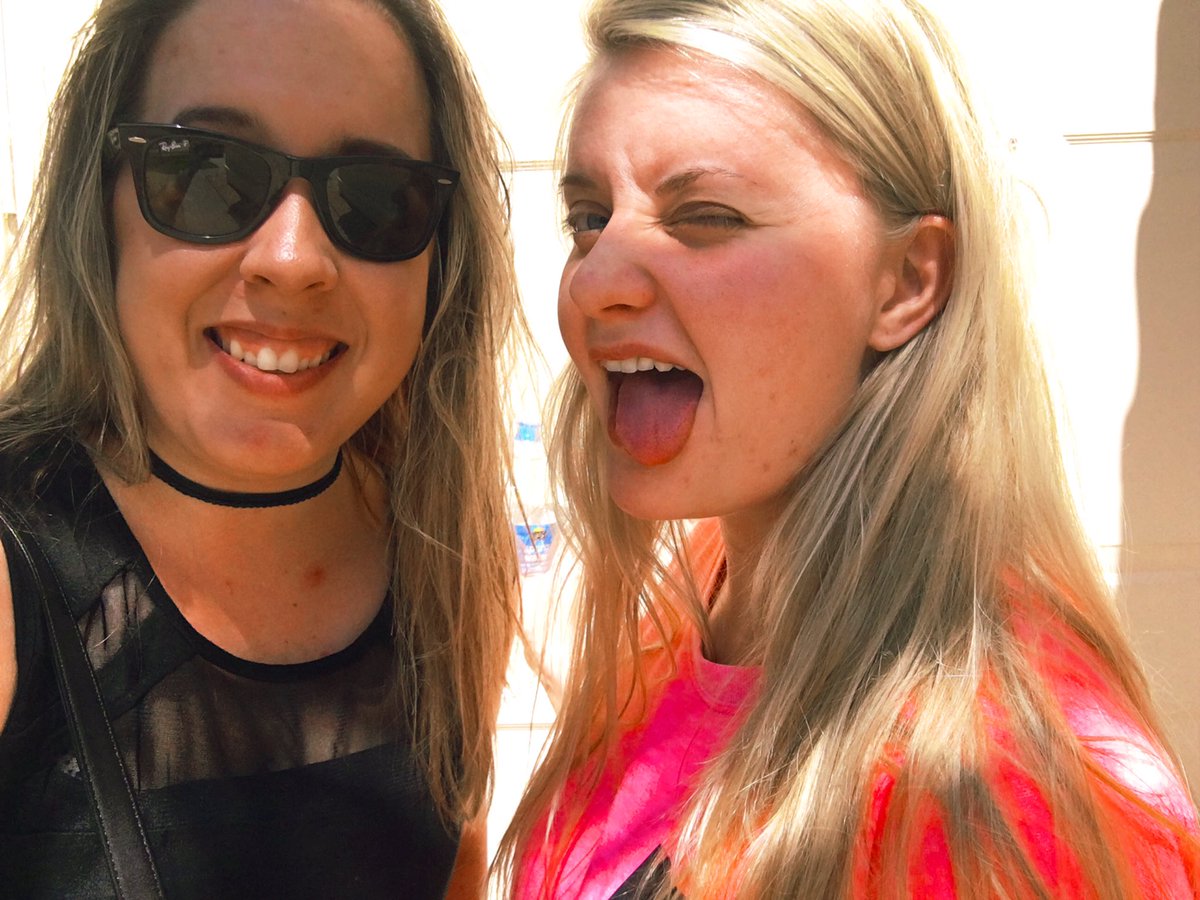 TheNoteFL's tweet image. Speaking of musicians, go tell @kristenspencer_ happy birthday! This country star is 22 today! #musicians #musician