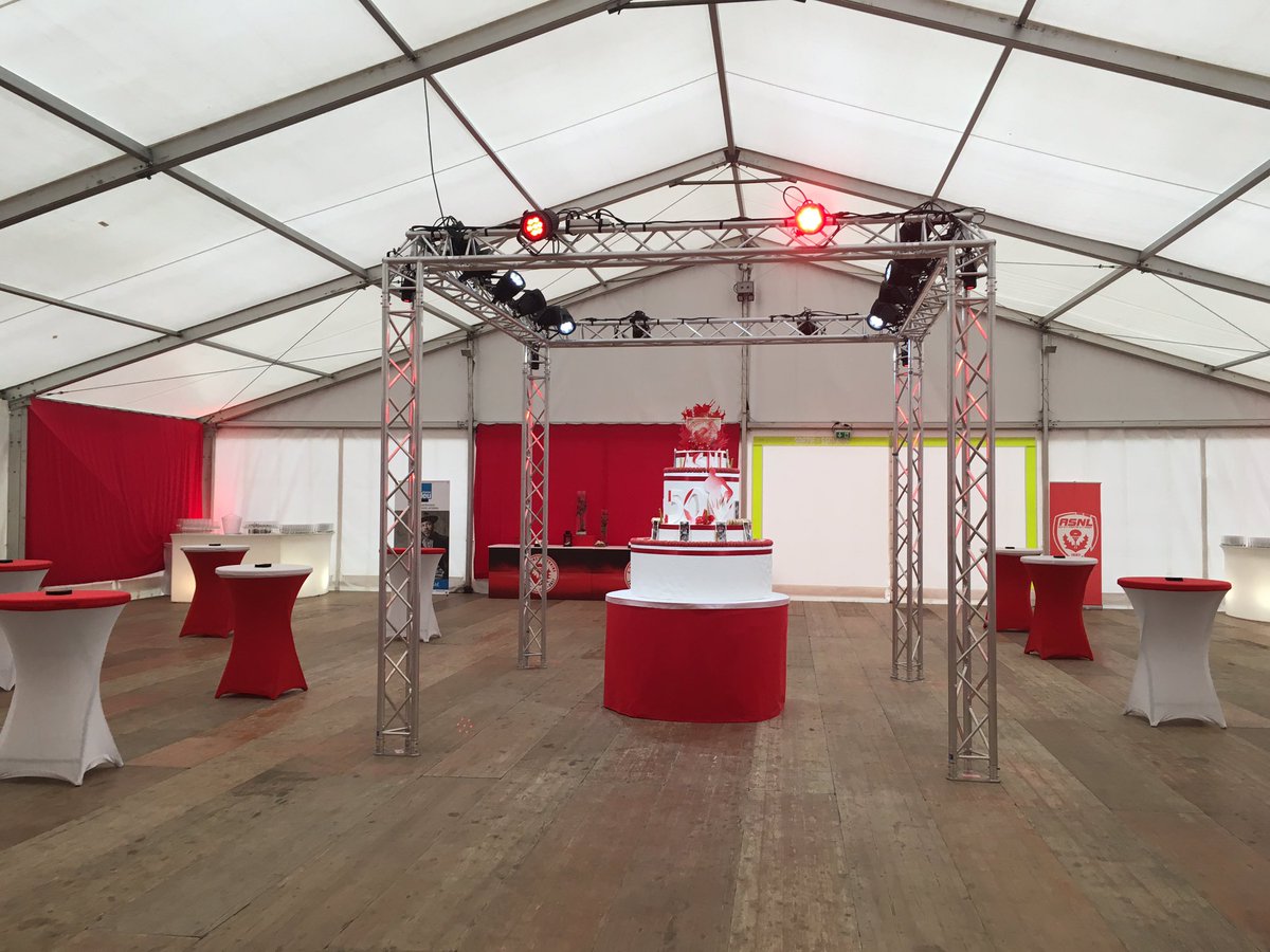 alainmarcotulli's tweet photo. Préparation du chapiteau vip #50ans #asnl https://t.co/F03Z5bAL32