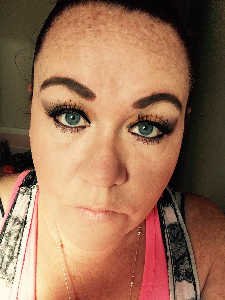 makeuptodreams's tweet image. Avon Eyes… makeuptodreams.com/2017/05/08/avo…