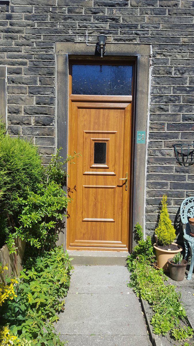 ExteriorsInfo's tweet photo. We have finally changed our supplier and are now a proud installer of the G16 award winning frame from Profile 22. Thanks to @KatrinaEarl https://t.co/28UvaTabE2