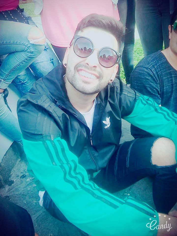 chechiimedina's tweet photo. Esa sonrisaaa xfas 😍😍😍😍👑 te amooo  fuerte @Allan_wm 
Ss mi todo https://t.co/784qukNBng