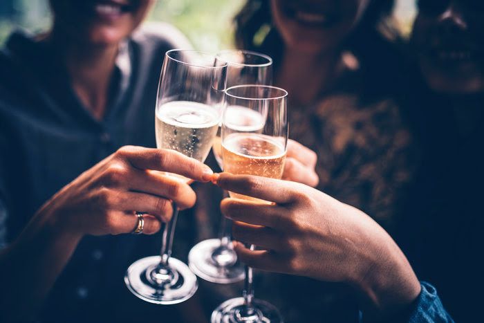 StayLocal's tweet photo. Join #SLmember #nolaboards for a Magazine St. Champagne Stroll May 13th from 5-9pm. There will be FREE drinks &amp; snacks. #local 🍹 https://t.co/ZonXUgujmj