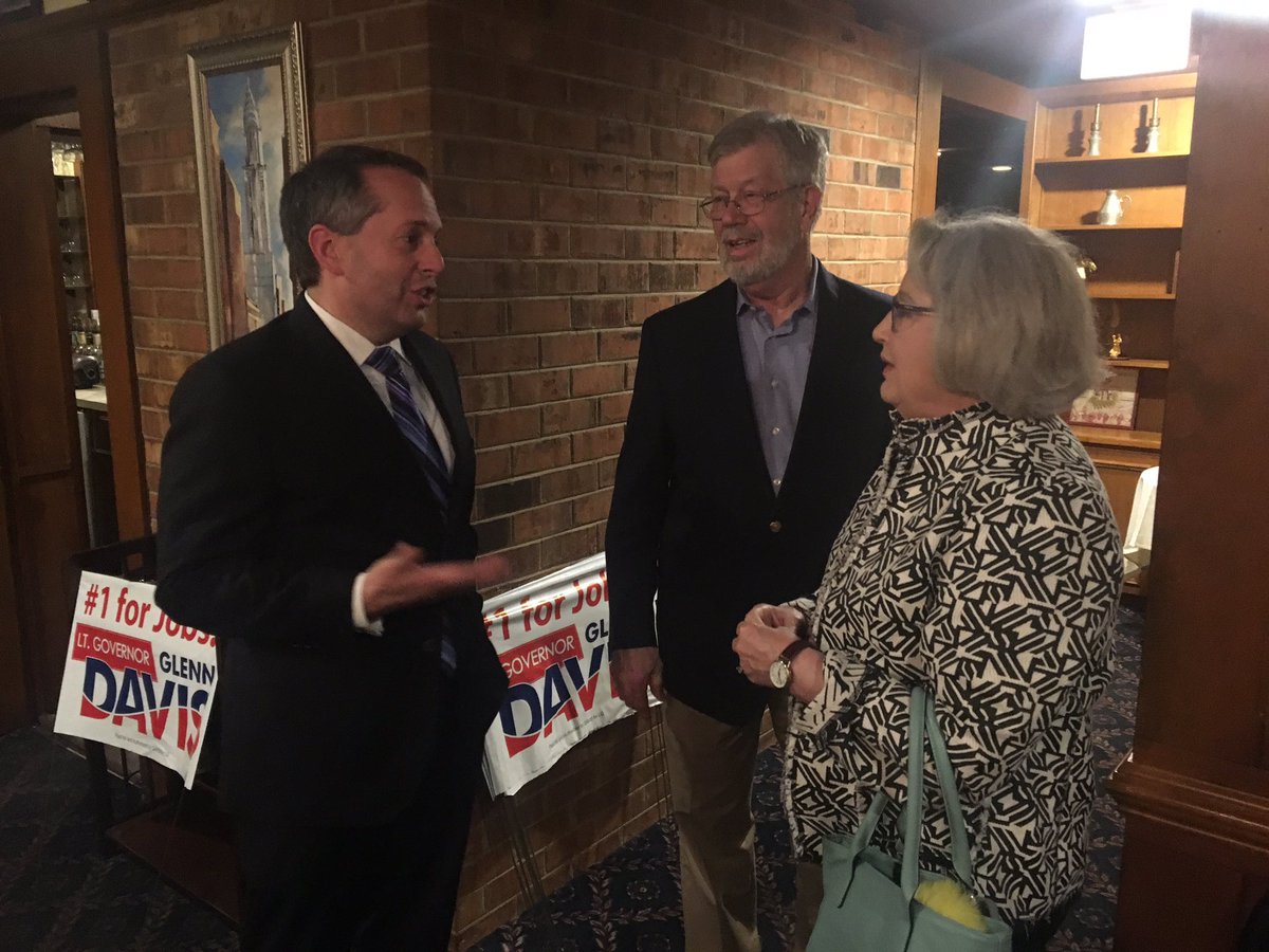 Great to be with Central Republican Women tonight in Lynchburg! Thanks so much for having me &amp; listening to my pro-jobs message!