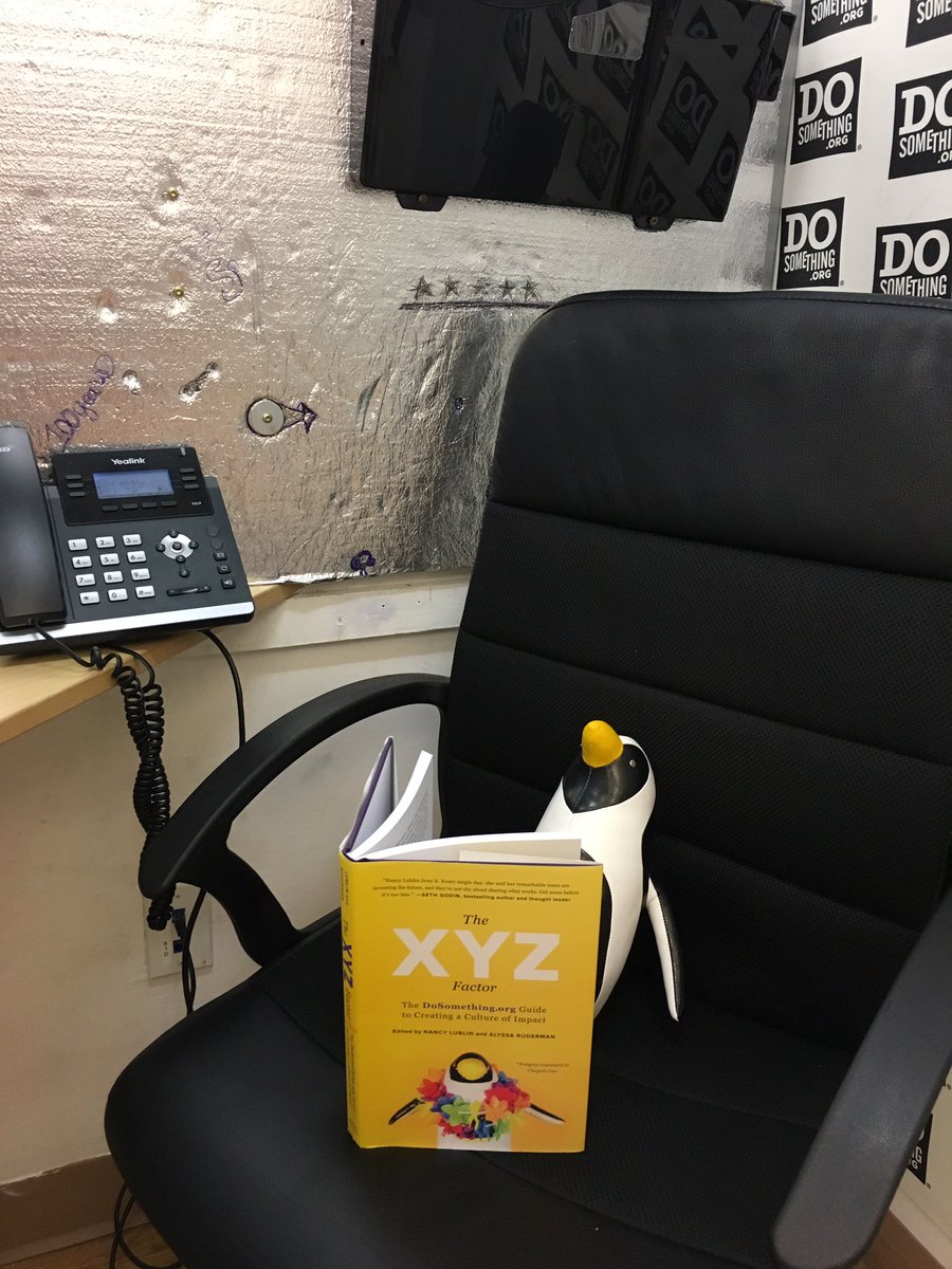 michele_fino's tweet photo. This book is nice. #xyzFactor #cuteCover #phoneBooth1 is hot. @dosomething #tweetsFromThePenguin https://t.co/BFFihV6AMC