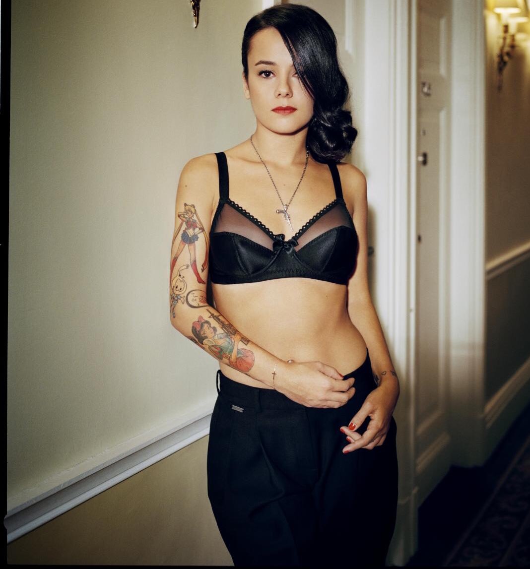 popstar_polls's tweet photo. Belgium vs France: Hot Kate Ryan Or cute Alizée, who deserves to win this steamy battle? Vote above https://t.co/QmwlUQrCL7