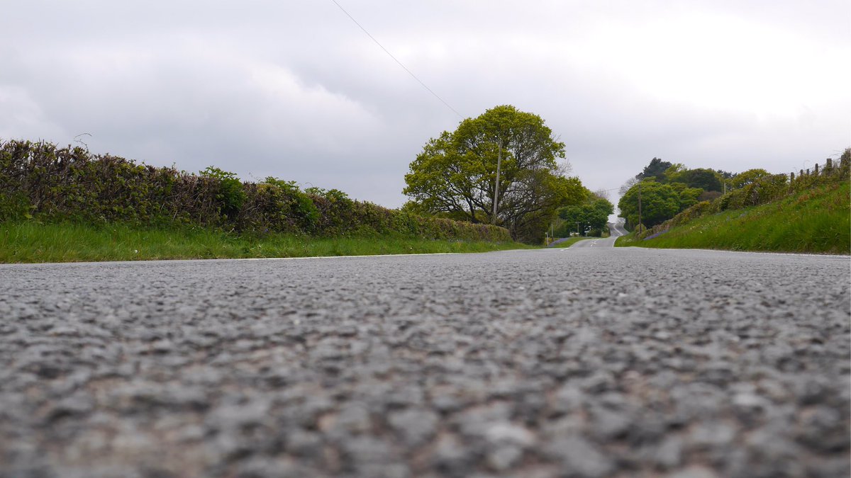 The_IAT's tweet photo. Not had a #sexyroad candidate for a while, so how about this? #asphalt #wales https://t.co/5bSB15Zd9C