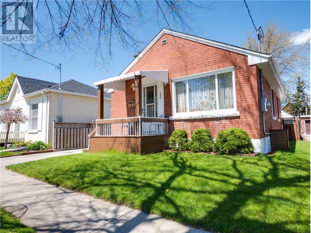 This literal clown house is for sale and the listing is nightmare fuel