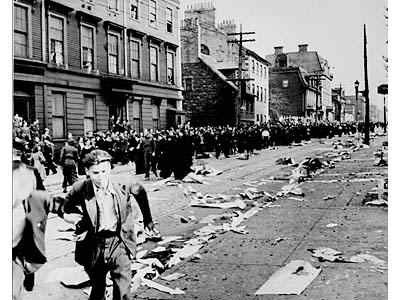 RealTimeWWII's tweet photo. Canadian port of Halifax ransacked by over 12,000 sailors, ignoring admiral's orders to "be joyful without being destructive or distasteful" https://t.co/IspWxTEvka