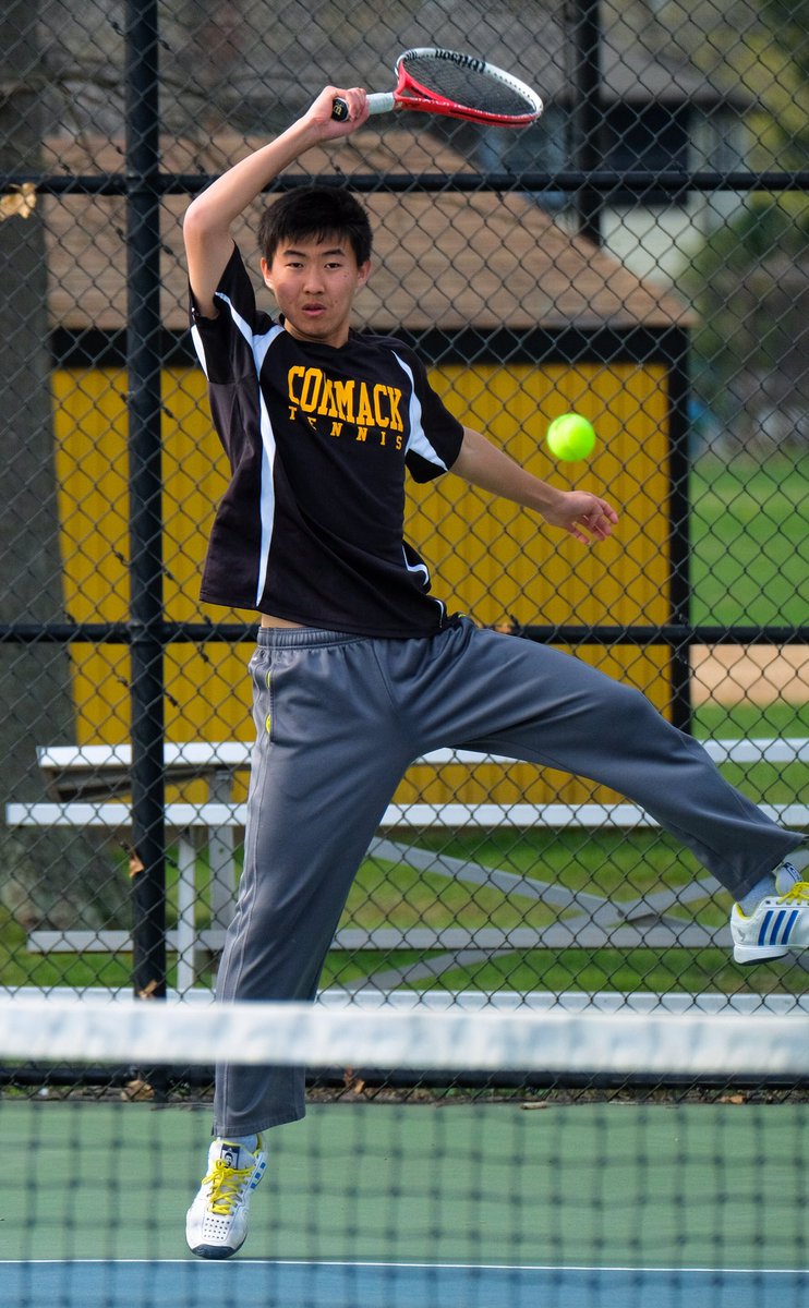 CommackSC's tweet photo. Come support Boys Varsity Tennis at their senior match tomorrow at CHS! #mackpics #mackpoint 🎾 https://t.co/VS6xDRbm0j
